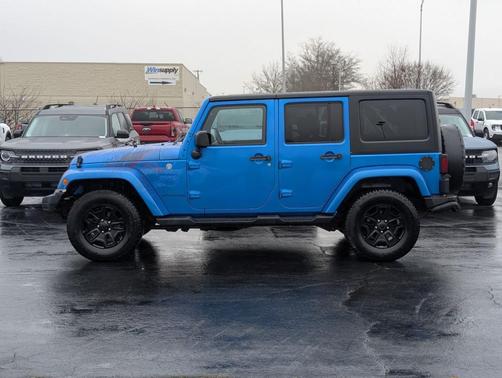2016 Jeep Wrangler Unlimited Sahara