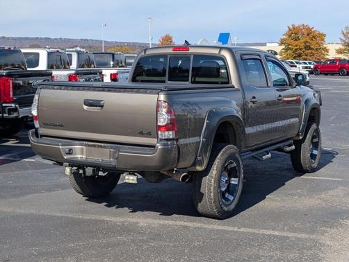 2015 Toyota Tacoma Base