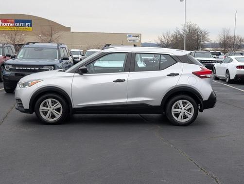 2019 Nissan Kicks S