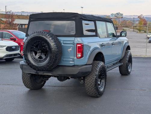 2022 Ford Bronco Base