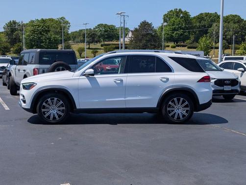 MANUFAKTUR Diamond White Metallic 2024 Mercedes-Benz GLE 450 4MATIC