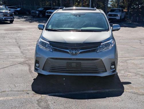 2019 Toyota Sienna L