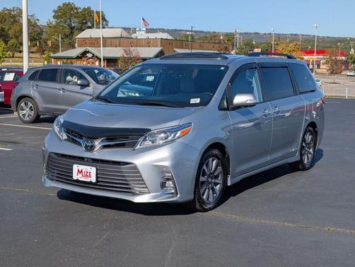 2019 Toyota Sienna L