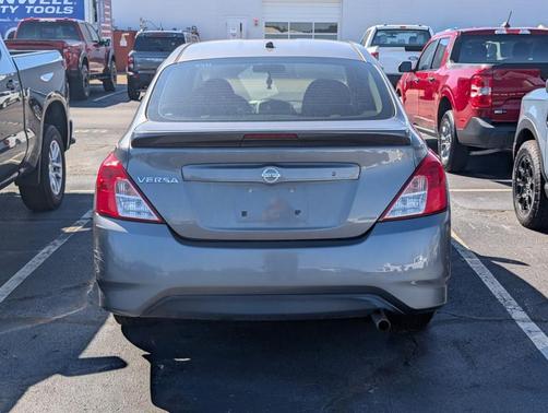 2018 Nissan Versa 1.6 S+