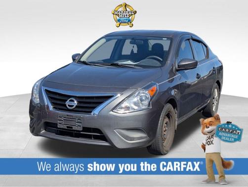 Gun Metallic 2018 Nissan Versa 1.6 S+ Sedan