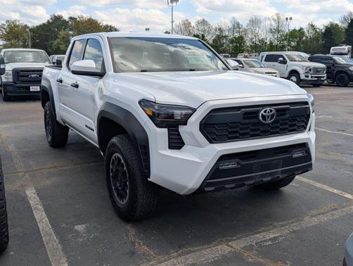 2024 Toyota Tacoma TRD Off Road