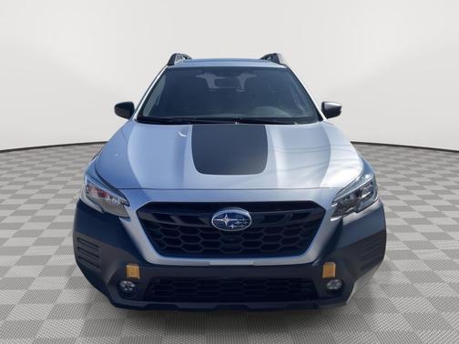 Ice Silver Metallic 2023 Subaru Outback Wilderness