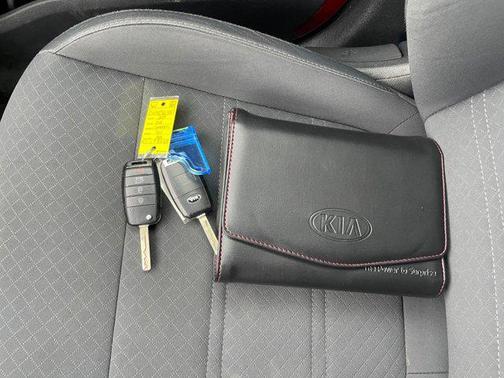 2019 Kia Sorento S