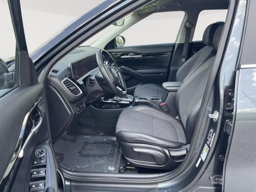 Gravity Gray 2024 Kia Seltos S