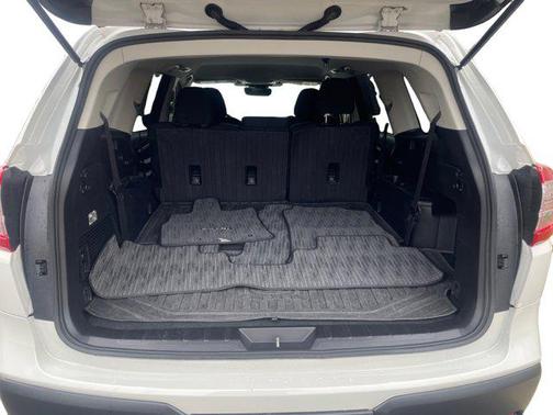 2023 Subaru Ascent Base 8-Passenger