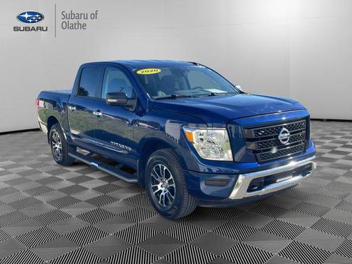 2020 Nissan Titan SV