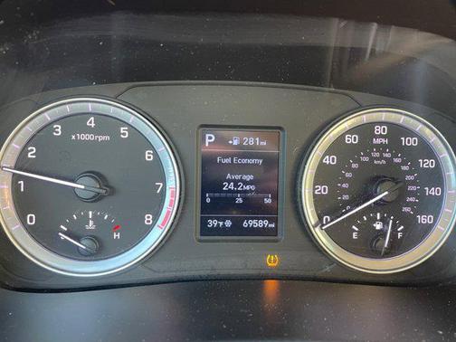 2018 Hyundai SONATA SE