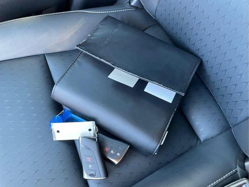 2021 Lexus UX 250h Base