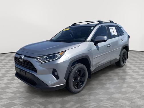 Silver Sky Metallic 2021 Toyota RAV4 Hybrid XLE