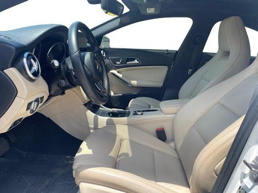 2018 Mercedes-Benz CLA 250 4MATIC