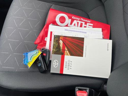 2020 Toyota RAV4 Hybrid XLE