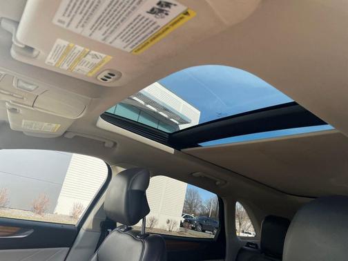 2015 Lincoln MKC Base