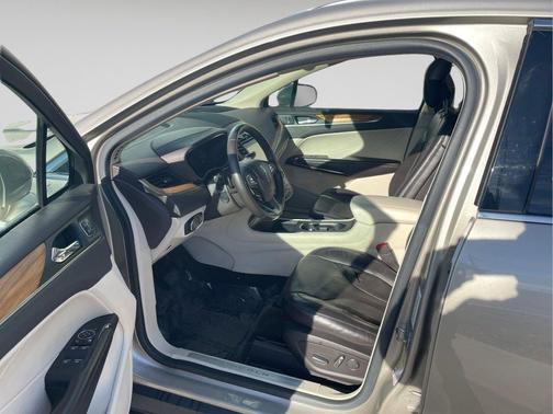 2015 Lincoln MKC Base