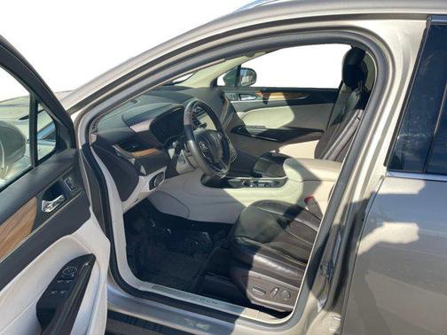 2015 Lincoln MKC Base