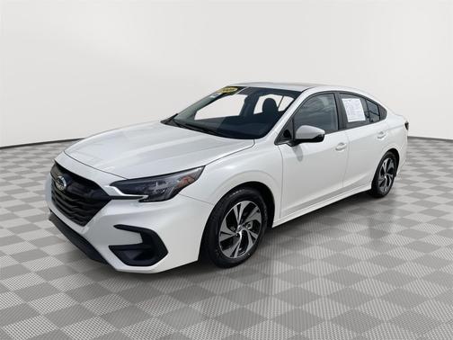 Crystal White Pearl 2025 Subaru Legacy Premium