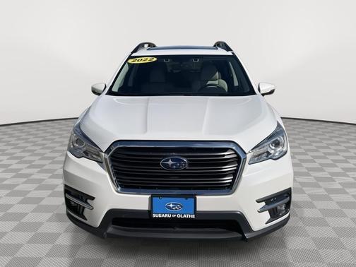 Crystal White Pearl 2022 Subaru Ascent Limited 7-Passenger