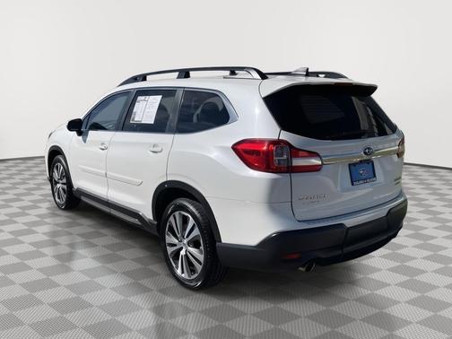 Crystal White Pearl 2022 Subaru Ascent Limited 7-Passenger