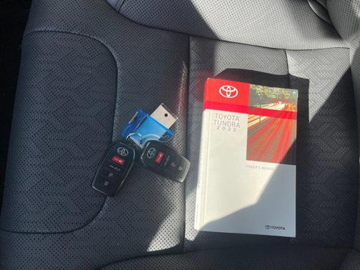 2022 Toyota Tundra SR5