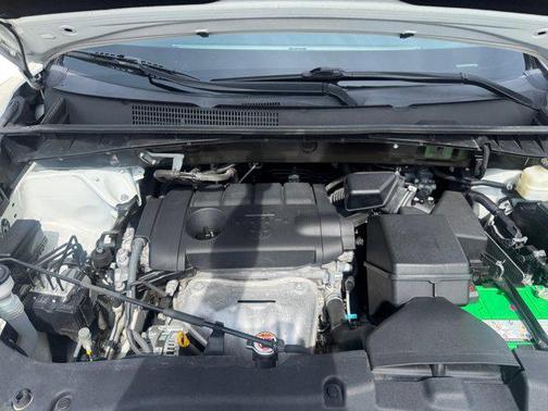 2019 Toyota Highlander LE I4