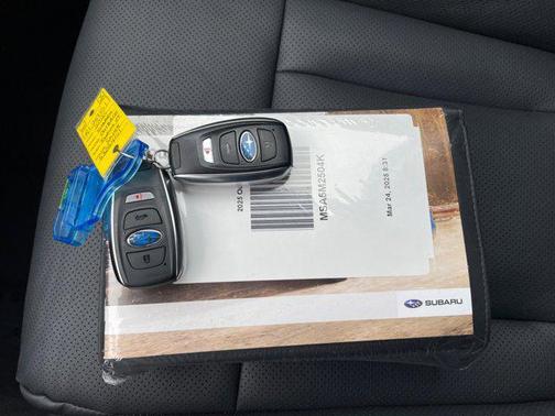 2025 Subaru Outback Touring XT