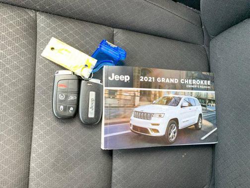 2021 Jeep Grand Cherokee Laredo