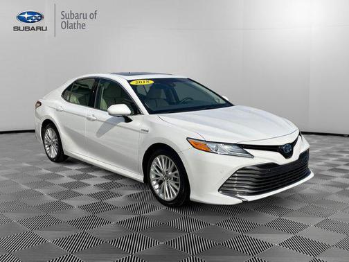 2018 Toyota Camry Hybrid XLE