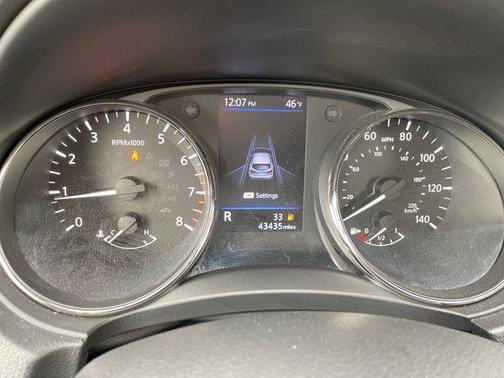 2021 Nissan Rogue Sport SV