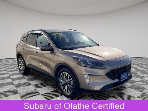 2021 Ford Escape Titanium