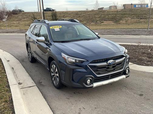 2025 Subaru Outback Touring