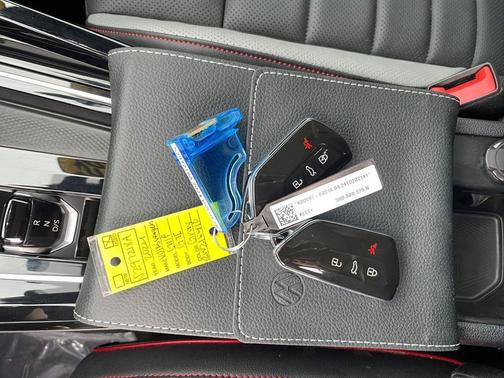 2024 Volkswagen Golf GTI 2.0T S DSG