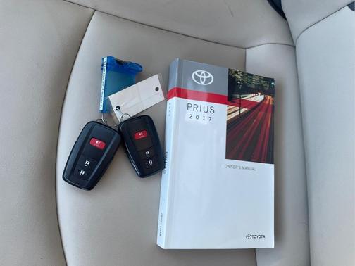 2017 Toyota Prius Four