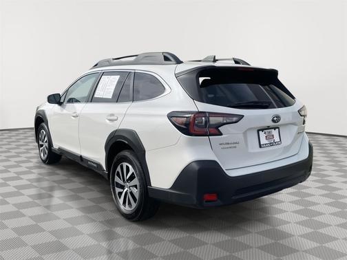 Crystal White Pearl 2023 Subaru Outback Premium
