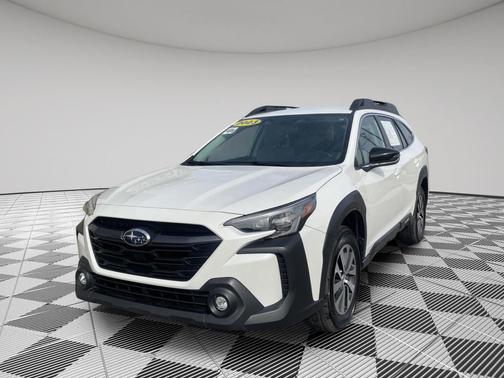 Crystal White Pearl 2023 Subaru Outback Premium
