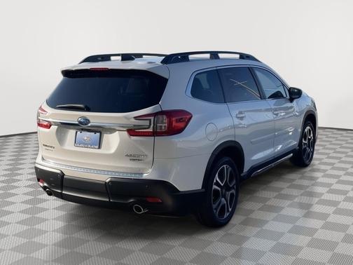 Crystal White Pearl 2026 Subaru Ascent Limited 7-Passenger