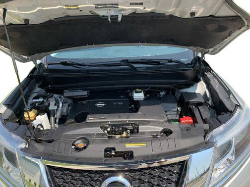 2016 Nissan Pathfinder S