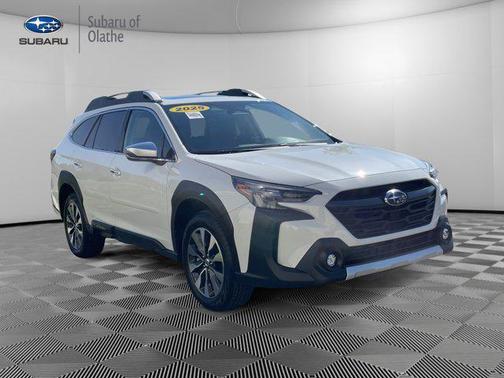2025 Subaru Outback Touring XT