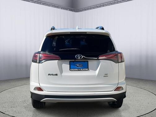 2016 Toyota RAV4 SE