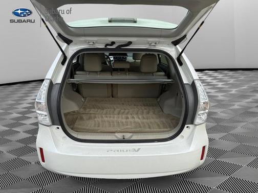 2013 Toyota Prius v Five