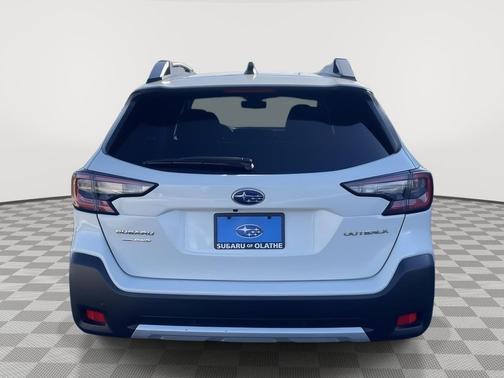 Crystal White Pearl 2023 Subaru Outback Touring XT