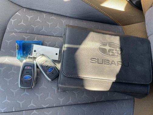 Crystal White Pearl 2025 Subaru Crosstrek Sport