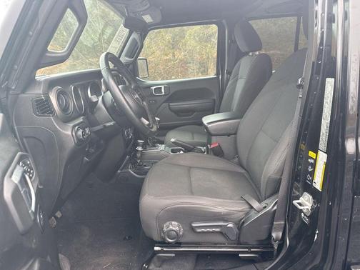 2023 Jeep Gladiator Sport S