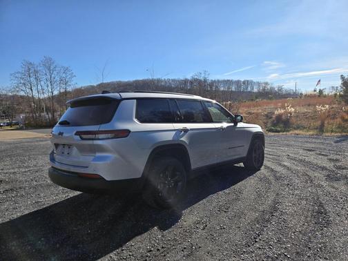 2021 Jeep Grand Cherokee L Altitude