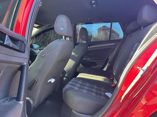 2017 Volkswagen Golf GTI 2.0T S 4-Door