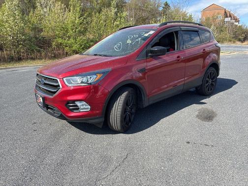 Red Metallic 2018 Ford Escape SE