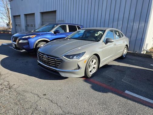 2023 Hyundai SONATA SE